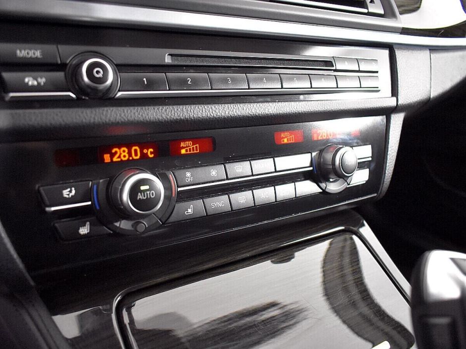 BMW 5 серии, 3.0 л, АТ, 2017 фото 11