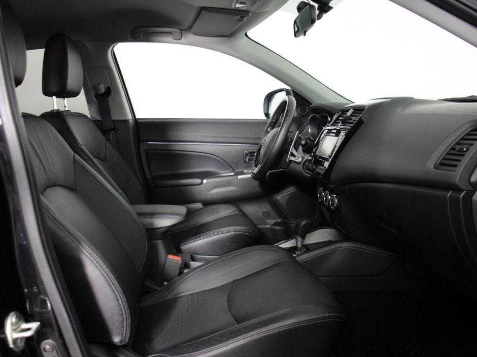 Mitsubishi ASX, 2.0 л, Вариатор, 2018 фото 2