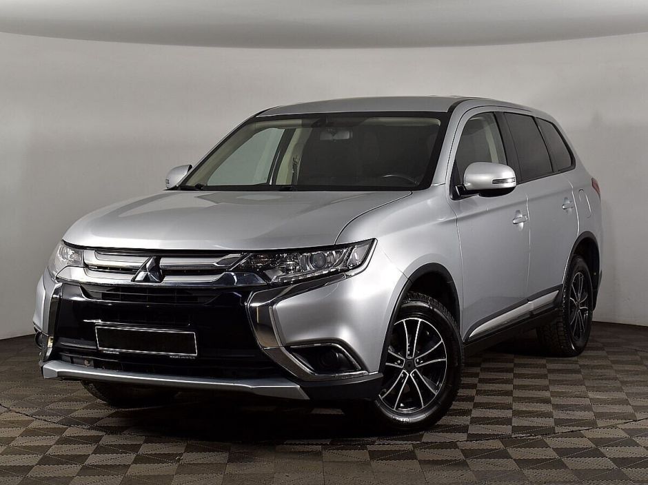 Mitsubishi Outlander, 2.0 л, Вариатор, 2017 фото 3