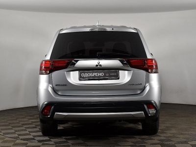 Mitsubishi Outlander, 2.0 л, CVT, 2017 фото 6