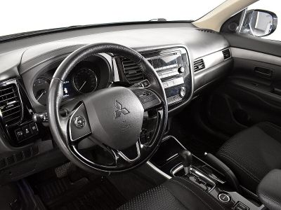 Mitsubishi Outlander, 2.0 л, CVT, 2017 фото 8