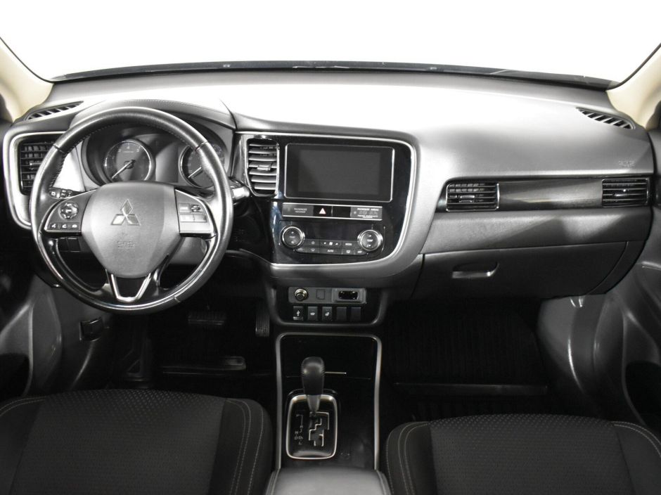 Mitsubishi Outlander, 2.0 л, Вариатор, 2019 фото 8