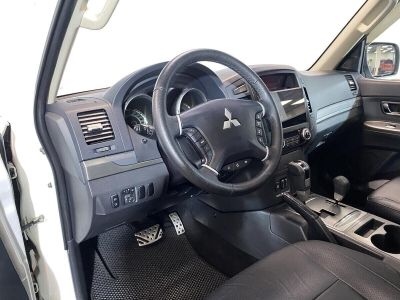 Mitsubishi Pajero, 3.2 л, АКПП, 2013 фото 7