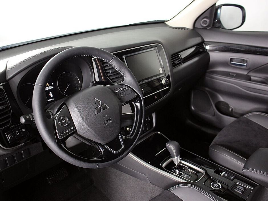 Mitsubishi Outlander, 2.0 л, Вариатор, 2022 фото 8