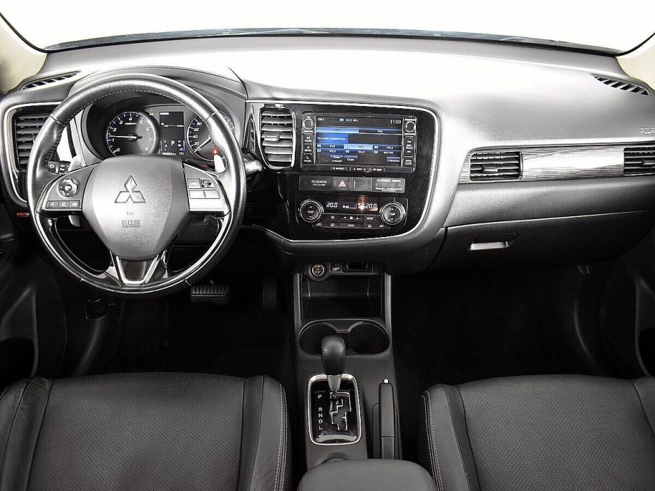 Mitsubishi Outlander, 2.4 л, Вариатор, 2016 фото 9