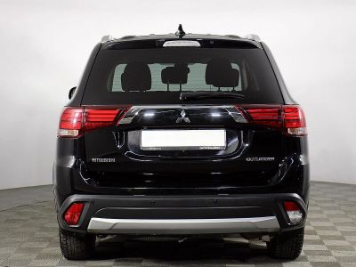 Mitsubishi Outlander, 2.0 л, CVT, 2018 фото 6