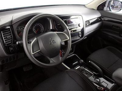 Mitsubishi Outlander, 2.0 л, CVT, 2019 фото 8