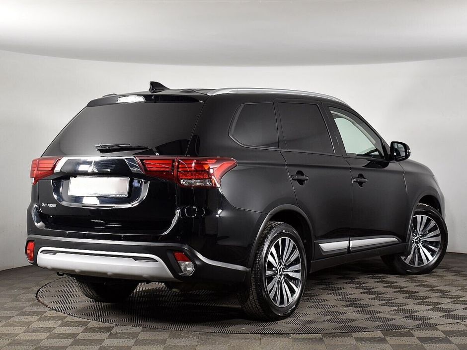 Mitsubishi Outlander, 2.0 л, Вариатор, 2020 фото 5