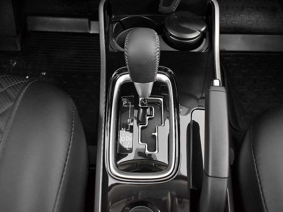 Mitsubishi Outlander, 2.0 л, Вариатор, 2020 фото 12