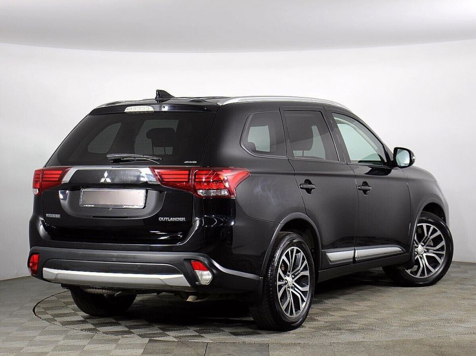 Mitsubishi Outlander, 2.4 л, Вариатор, 2017 фото 5