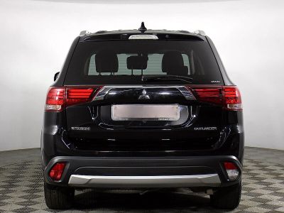 Mitsubishi Outlander, 2.4 л, CVT, 2017 фото 6