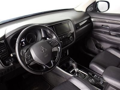 Mitsubishi Outlander, 2.4 л, CVT, 2017 фото 8