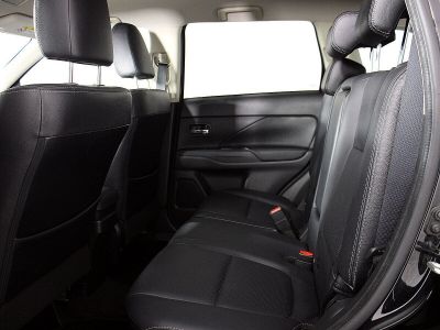 Mitsubishi Outlander, 2.4 л, CVT, 2017 фото 2