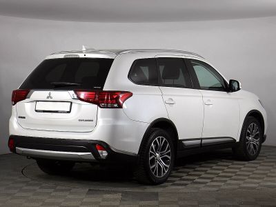 Mitsubishi Outlander, 2.0 л, CVT, 2017 фото 5