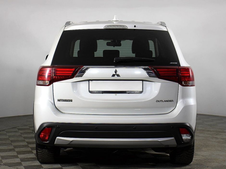 Mitsubishi Outlander, 2.0 л, Вариатор, 2017 фото 6