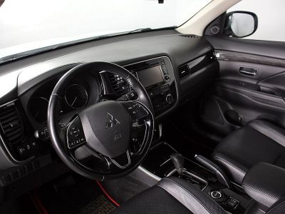 Mitsubishi Outlander, 2.0 л, CVT, 2017 фото 7