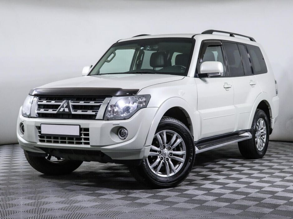 Mitsubishi Pajero, 3.5 л, АТ, 2014 фото 3