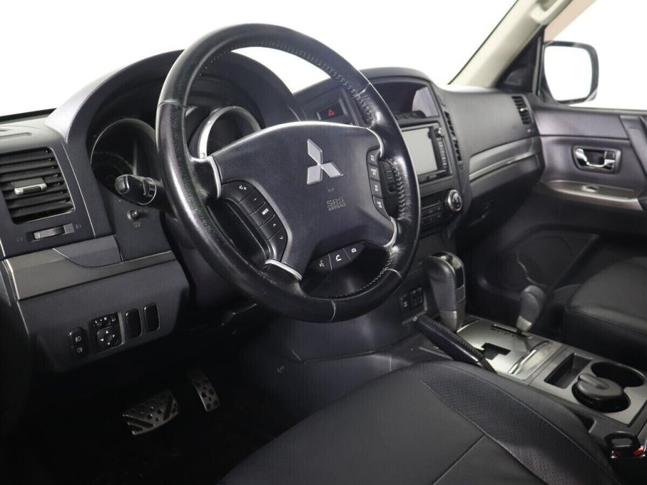 Mitsubishi Pajero, 3.5 л, АТ, 2014 фото 7