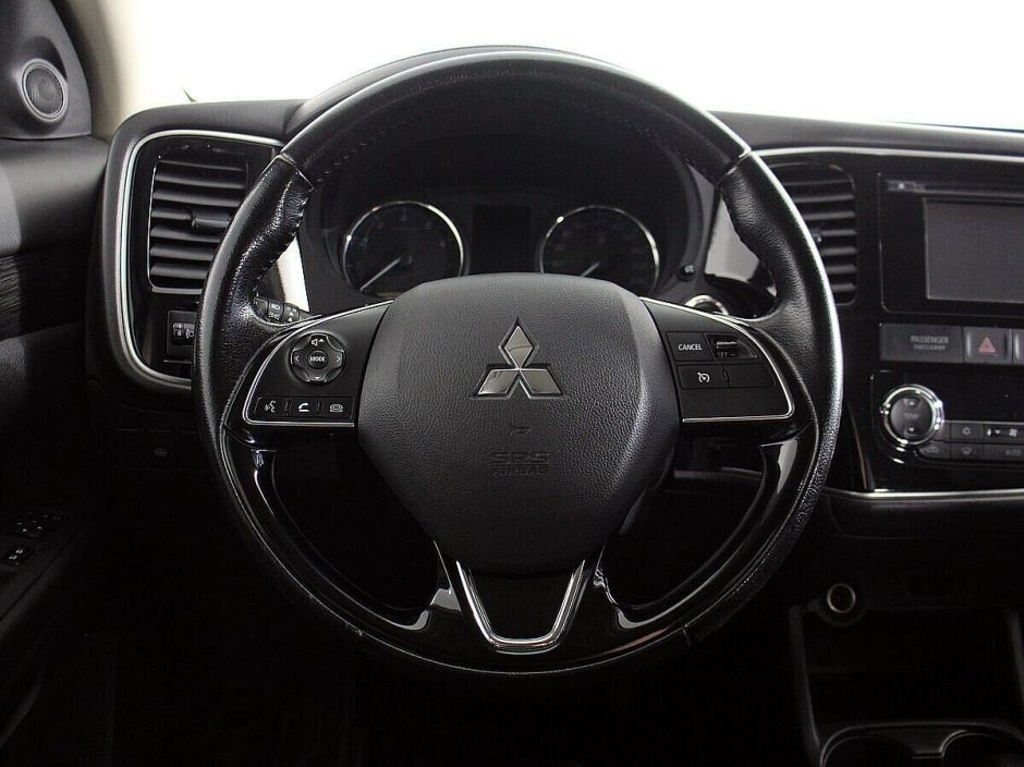 Mitsubishi Outlander, 2.0 л, Вариатор, 2016 фото 10
