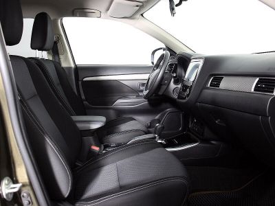 Mitsubishi Outlander, 2.0 л, CVT, 2018 фото 2