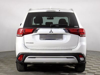 Mitsubishi Outlander, 2.0 л, CVT, 2020 фото 6