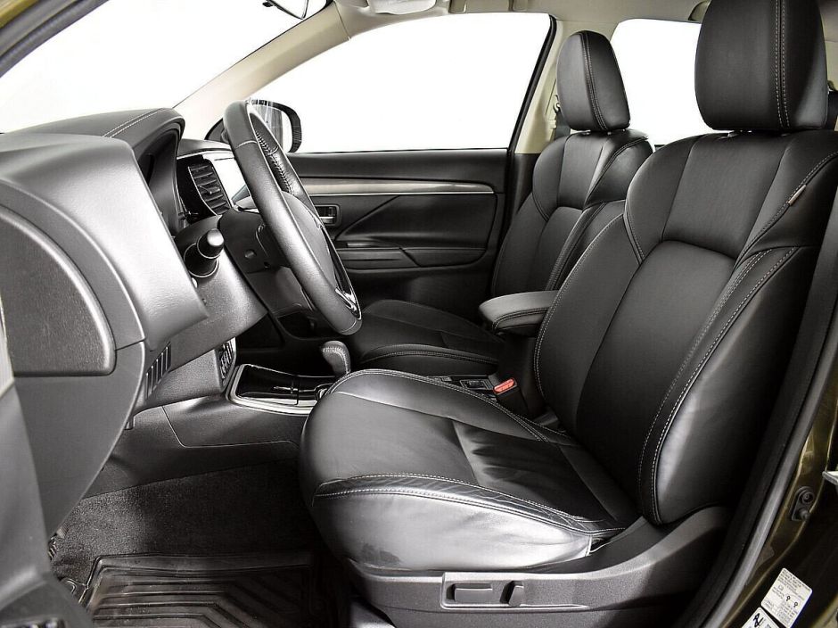 Mitsubishi Outlander, 2.0 л, Вариатор, 2018 фото 7