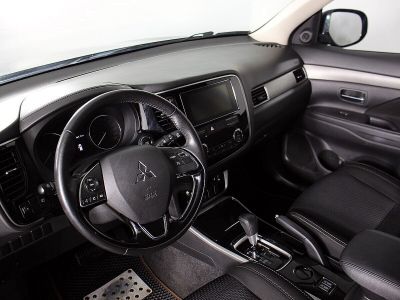 Mitsubishi Outlander, 2.0 л, CVT, 2018 фото 8