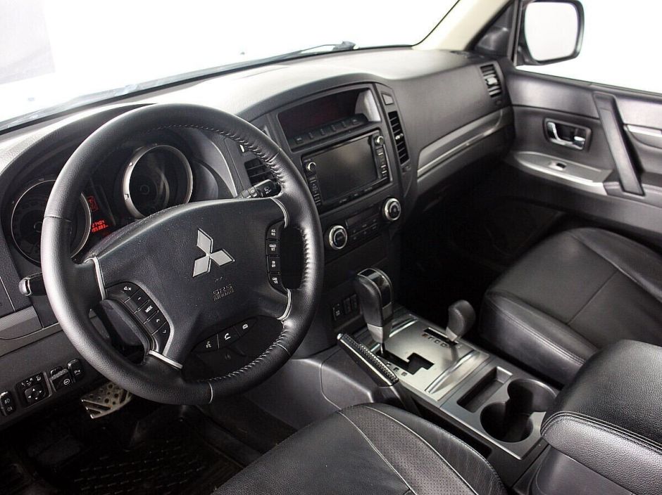 Mitsubishi Pajero, 3.0 л, АТ, 2013 фото 8