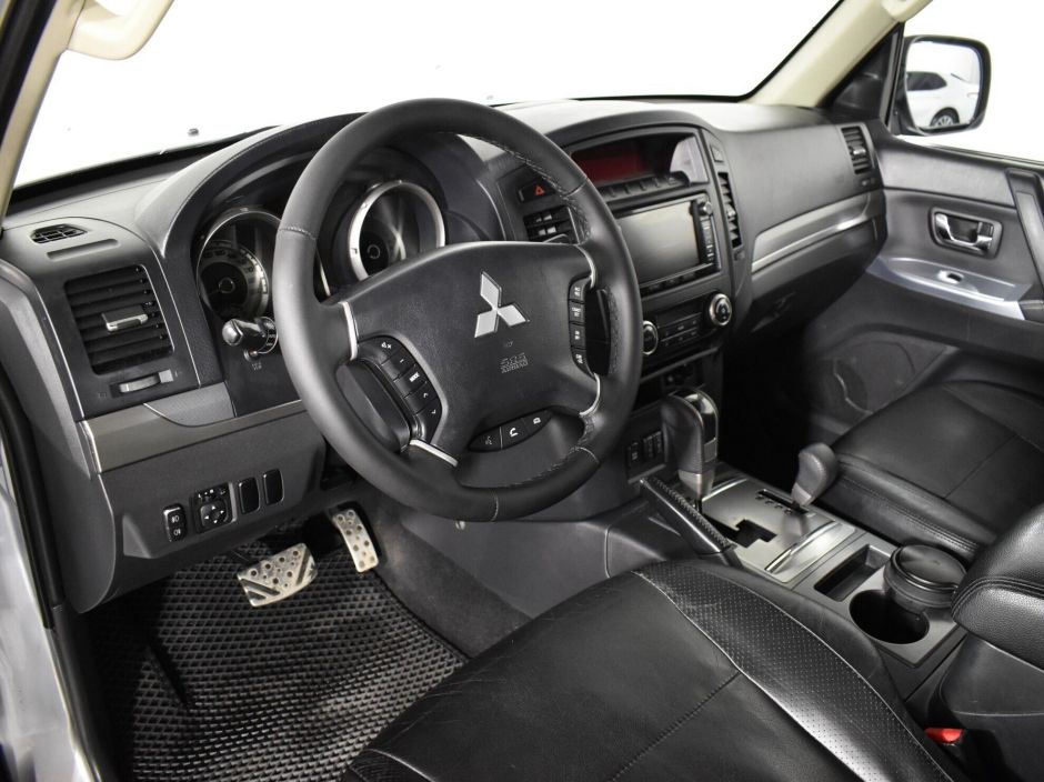 Mitsubishi Pajero, 3.2 л, АТ, 2014 фото 7