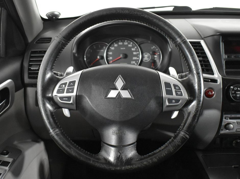Mitsubishi Pajero Sport, 2.5 л, АТ, 2011 фото 9