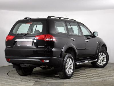 Mitsubishi Pajero Sport, 2.4 л, АКПП, 2015 фото 5