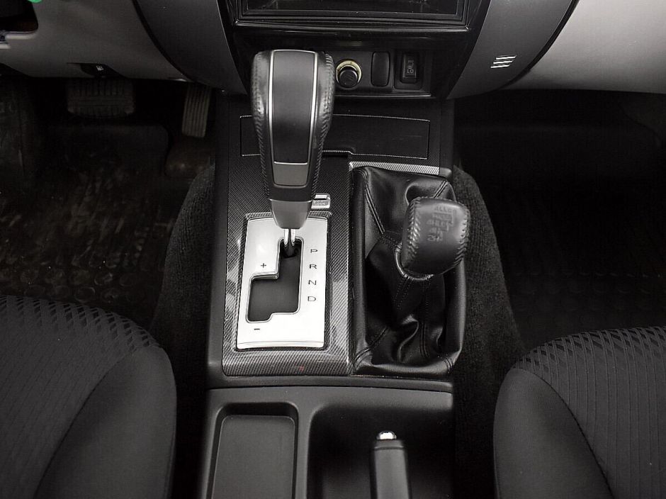 Mitsubishi Pajero Sport, 2.4 л, АТ, 2015 фото 12