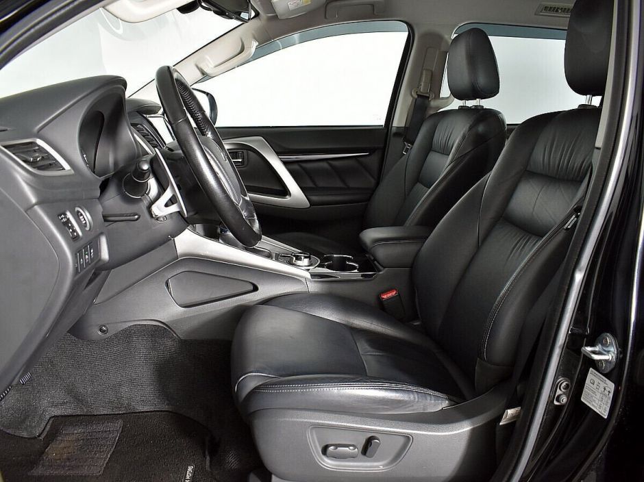 Mitsubishi Pajero Sport, 3.0 л, АТ, 2017 фото 7