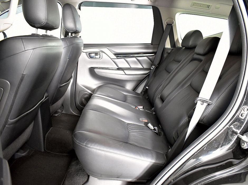 Mitsubishi Pajero Sport, 3.0 л, АТ, 2017 фото 1