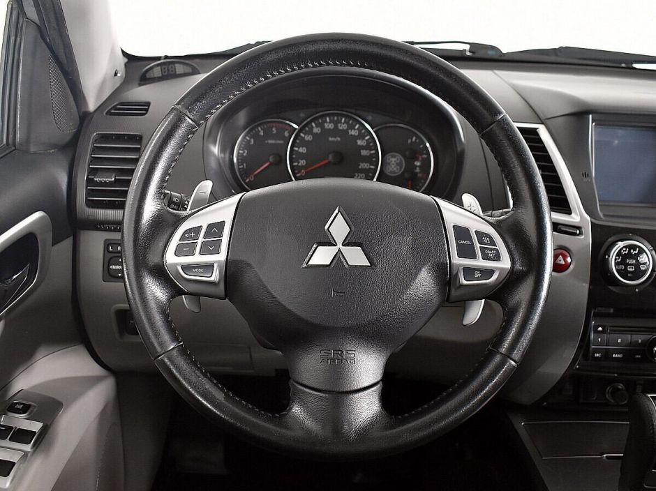 Mitsubishi Pajero Sport, 2.5 л, АТ, 2014 фото 10