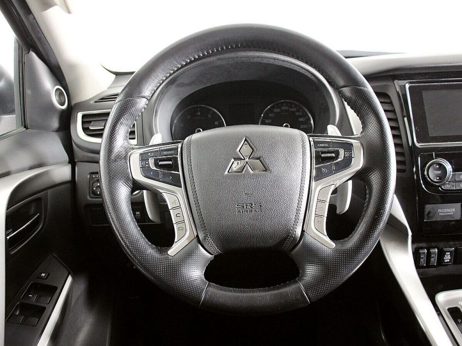 Mitsubishi Pajero Sport, 3.0 л, АТ, 2016 фото 10