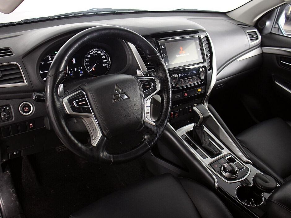 Mitsubishi Pajero Sport, 2.4 л, АТ, 2019 фото 8