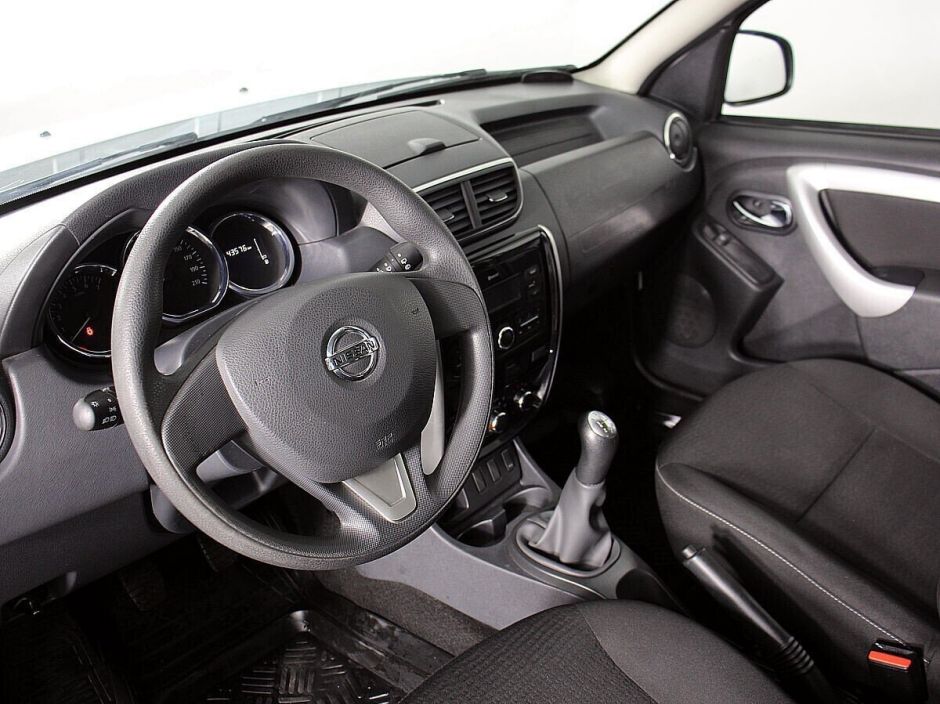 Nissan Terrano, 1.6 л, МТ, 2019 фото 8