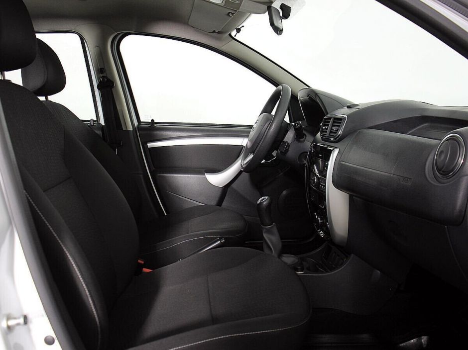 Nissan Terrano, 1.6 л, МТ, 2019 фото 2