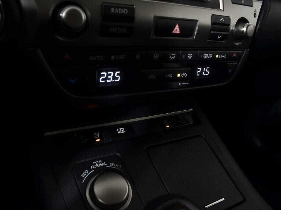 Lexus ES, 2.5 л, АТ, 2014 фото 12