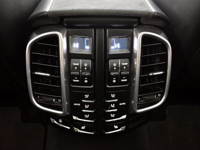 Porsche Cayenne, 4.8 л, АКПП, 2012 фото 1