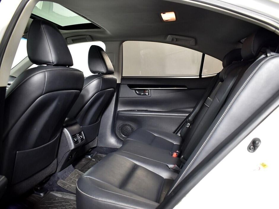 Lexus ES, 2.5 л, АТ, 2014 фото 1