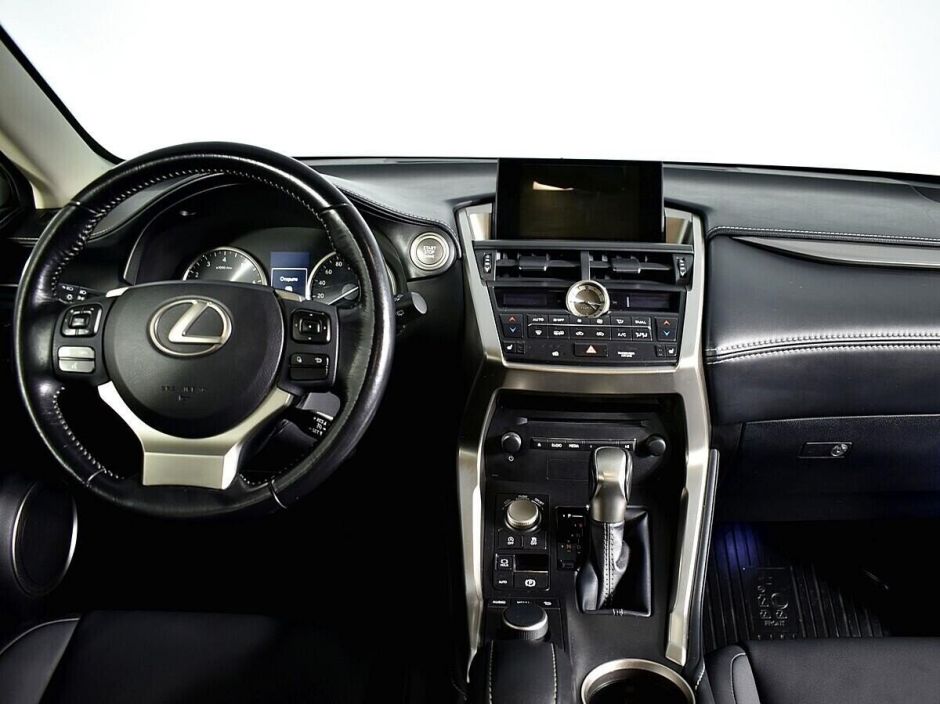 Lexus NX, 2.0 л, Вариатор, 2015 фото 8