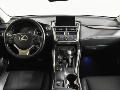 Lexus NX, 2.0 л, CVT, 2016 фото 8