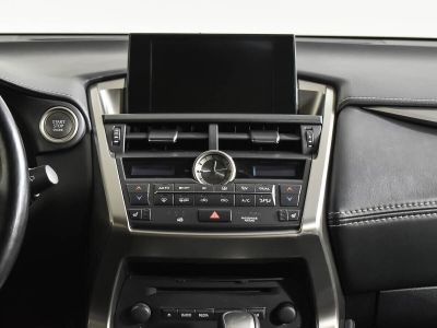 Lexus NX, 2.0 л, CVT, 2016 фото 10