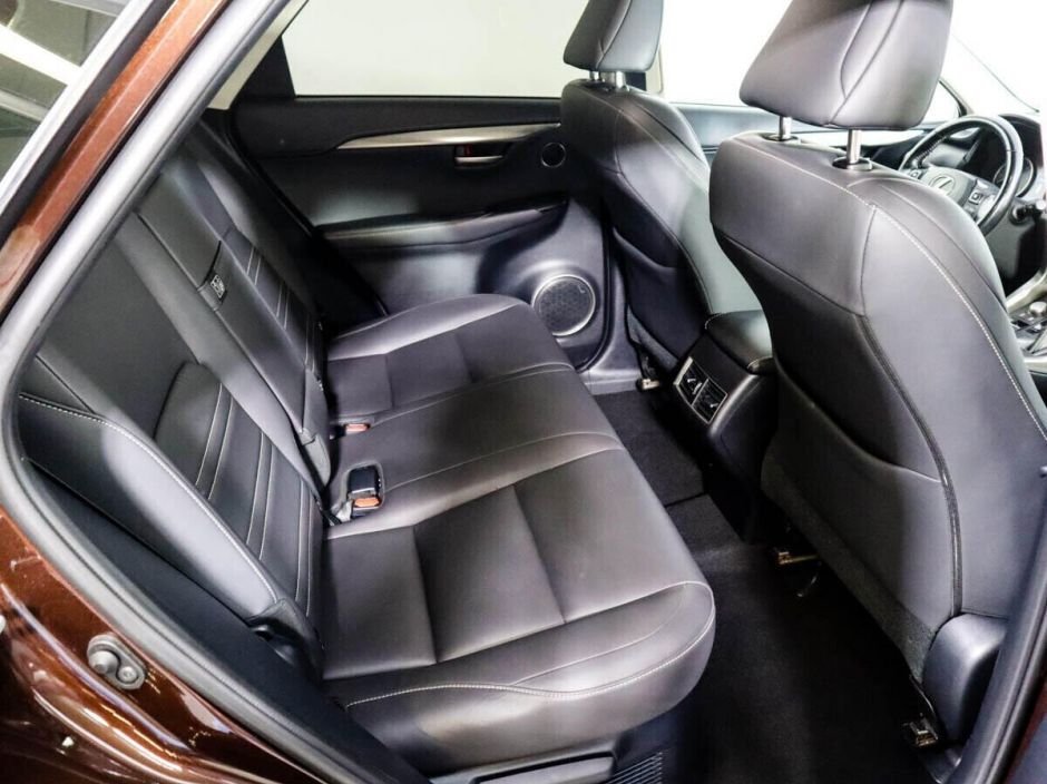 Lexus NX, 2.0 л, Вариатор, 2016 фото 1