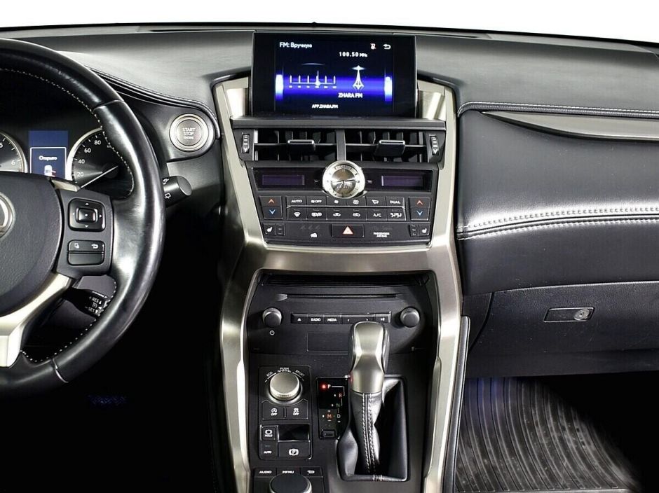 Lexus NX, 2.0 л, Вариатор, 2016 фото 9