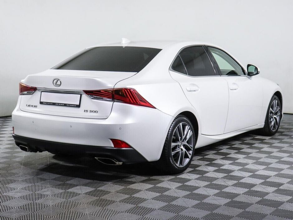 Lexus IS, 2.0 л, АТ, 2017 фото 4