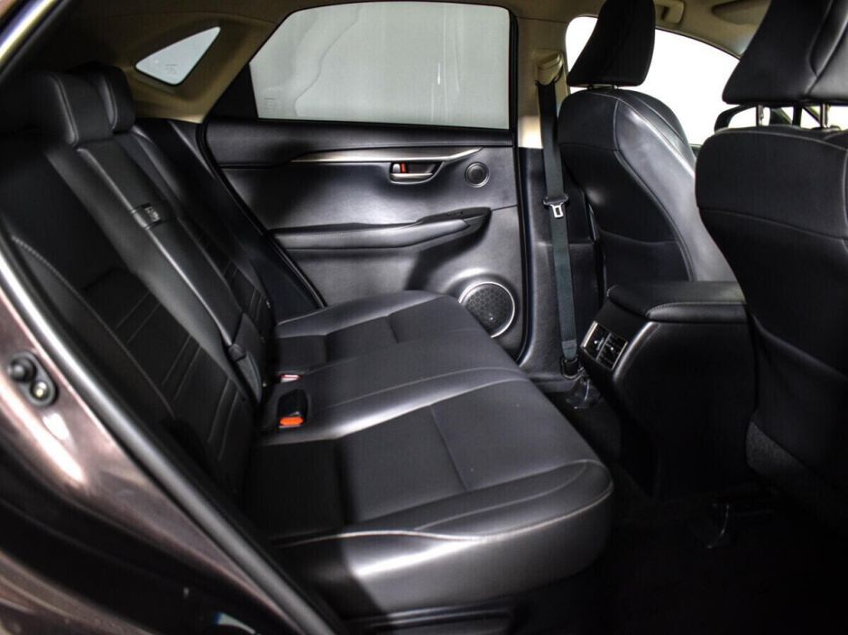 Lexus NX, 2.0 л, Вариатор, 2015 фото 1