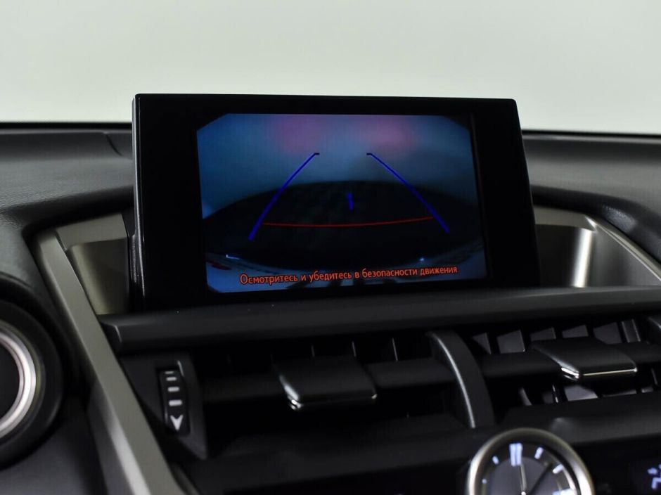 Lexus NX, 2.0 л, Вариатор, 2016 фото 10